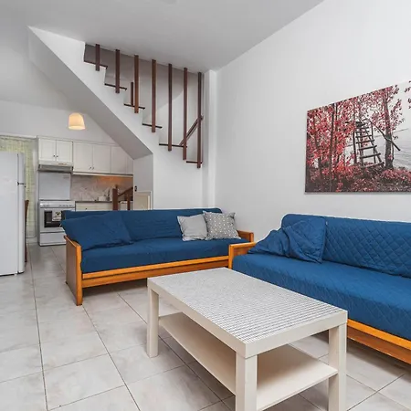 Mola Kalyva Suites Сasa de vacaciones