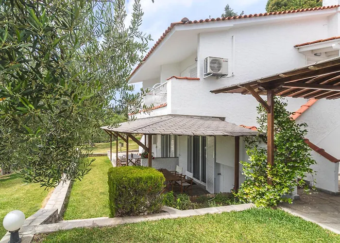 Дом отдыха Mola Kalyva Suites
